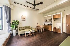 UNIQUE Creative Apartment w SKY View