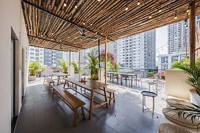 UNIQUE Creative Apartment w SKY View