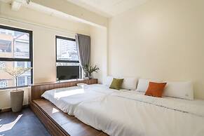 UNIQUE Creative Apartment w SKY View