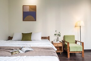 UNIQUE Creative Apartment w SKY View