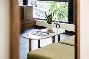 UNIQUE Creative Apartment w SKY View