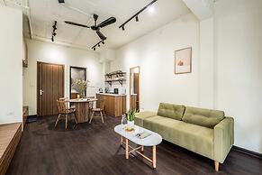 UNIQUE Creative Apartment w SKY View