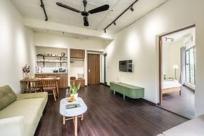 UNIQUE Creative Apartment w SKY View