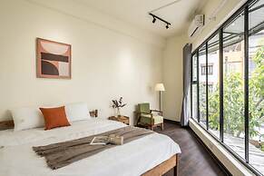 UNIQUE Creative Apartment w SKY View