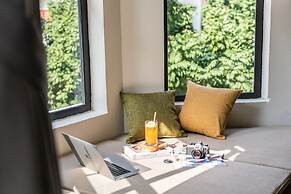 UNIQUE Creative Apartment w SKY View