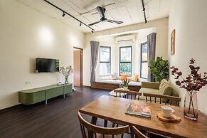 UNIQUE Creative Apartment w SKY View