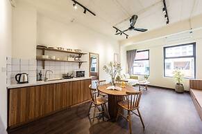 UNIQUE Creative Apartment w SKY View