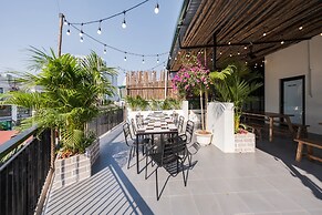 UNIQUE Creative Apartment w SKY View