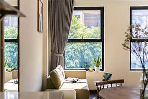 UNIQUE Creative Apartment w SKY View