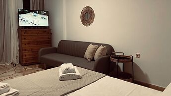 Apartment in the Heart of Tinos Town for 4 Guests