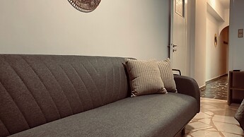 Apartment in the Heart of Tinos Town for 4 Guests