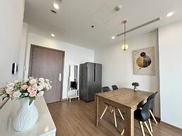 LT.Housing Vinhomes Skylake