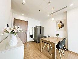 LT.Housing Vinhomes Skylake