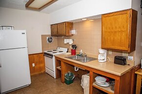 Montauk Lodge
