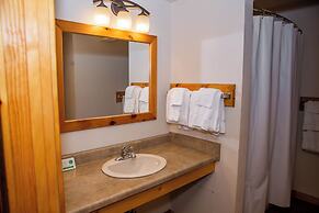 Montauk Lodge