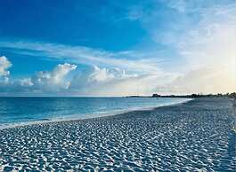 Apartment Condominium Grace Bay Beach