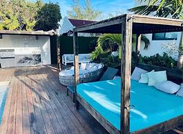 Apartment Condominium Grace Bay Beach