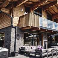 Chalet Amadeus - Designer Luxury Chalet for 14