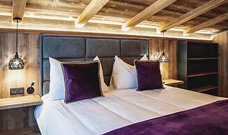 Chalet Amadeus - Designer Luxury Chalet for 14