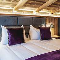 Chalet Amadeus - Designer Luxury Chalet for 14