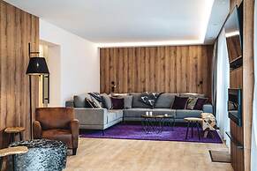 Chalet Amadeus - Designer Luxury Chalet for 14