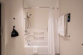 Holiday Inn Express & Suites Murfreesboro West by IHG