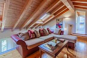 Aglaia Luxury Lake View