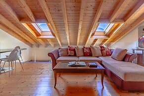 Aglaia Luxury Lake View