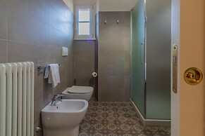 Aglaia Luxury Lake View