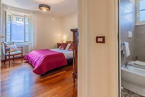 Aglaia Luxury Lake View