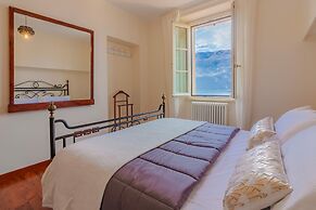 Aglaia Luxury Lake View