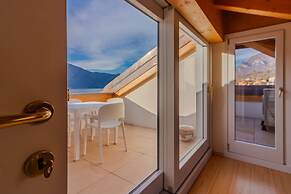 Aglaia Luxury Lake View