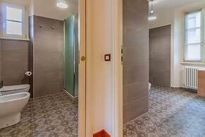 Aglaia Luxury Lake View