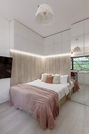 Modern & Bright Studio on Amzei Square