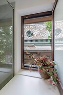 Modern & Bright Studio on Amzei Square