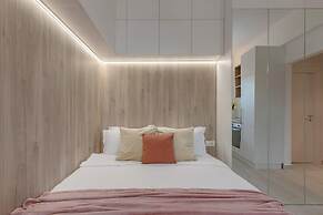 Modern & Bright Studio on Amzei Square