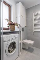 Modern & Bright Studio on Amzei Square