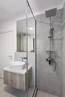 Modern & Bright Studio on Amzei Square