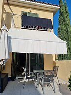 Cyprus Townhouse/ Queen Bed/ Pool/ Patio/air/freep