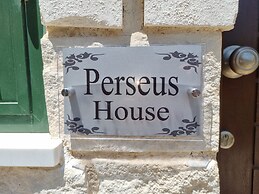 Cyprus Townhouse/ Queen Bed/ Pool/ Patio/air/freep