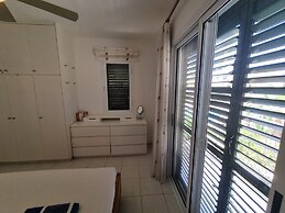 Cyprus Townhouse/ Queen Bed/ Pool/ Patio/air/freep