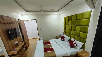 Hotel Happy Stay