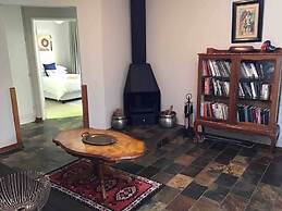 Fully Furnished 3 Bedroom House In in Pentagon Park Bloemfontein