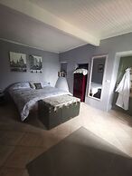 Cozy Mountain Apartment Retreat in Bajardo