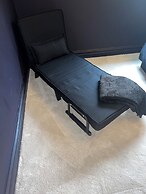 The Hidden Cottage Near Manchester Airport