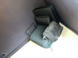 The Hidden Cottage Near Manchester Airport