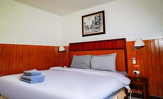 Luna Hut Resort Hua Hin