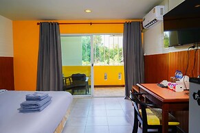 Luna Hut Resort Hua Hin