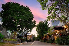 Luna Hut Resort Hua Hin