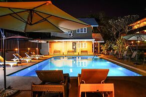 Luna Hut Resort Hua Hin
